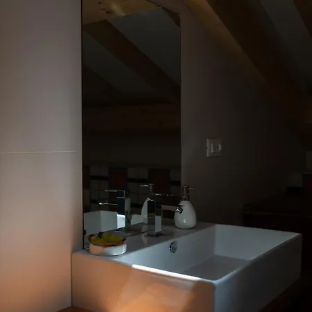 La Casa Dei Nonni - Mansarda Bologna