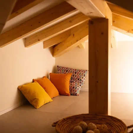 La Casa Dei Nonni - Mansarda Apartment