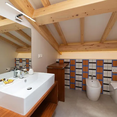 La Casa Dei Nonni - Mansarda Apartamento *